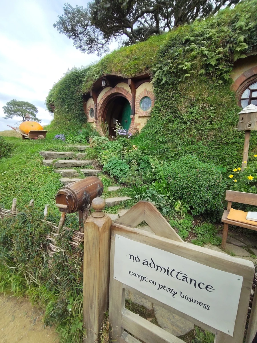 Bag End in hobbiton